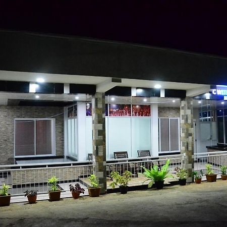 Kandyan Feel Free Homestay Kültér fotó