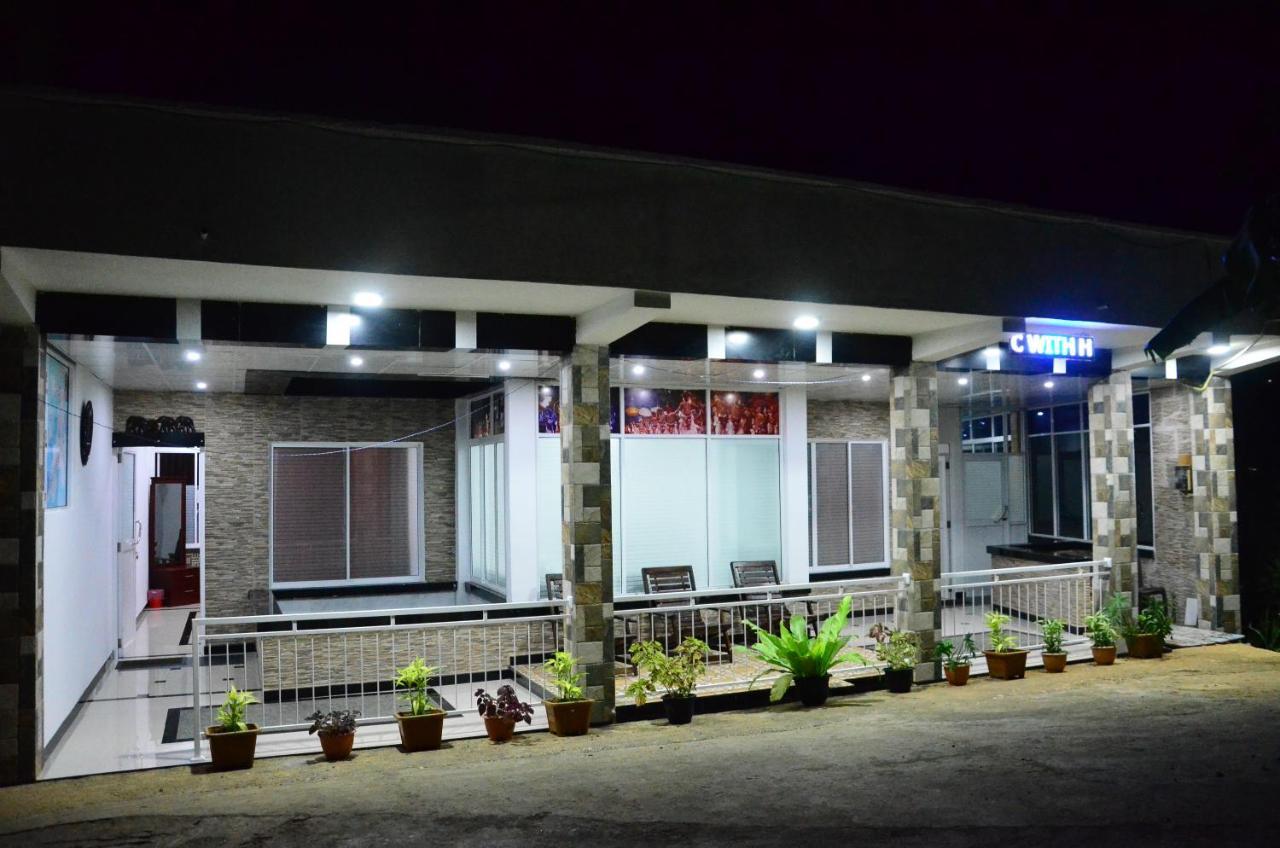 Kandyan Feel Free Homestay Kültér fotó